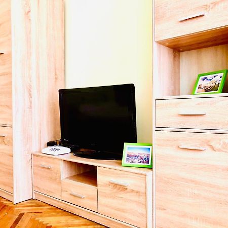 לבוב Apartment Near Opera On Horodotska 11 מראה חיצוני תמונה